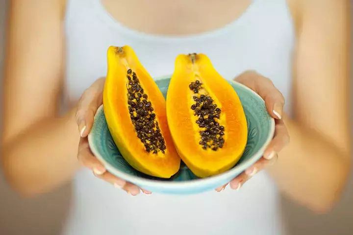  Eating Papayas Can Cause Miscarriage