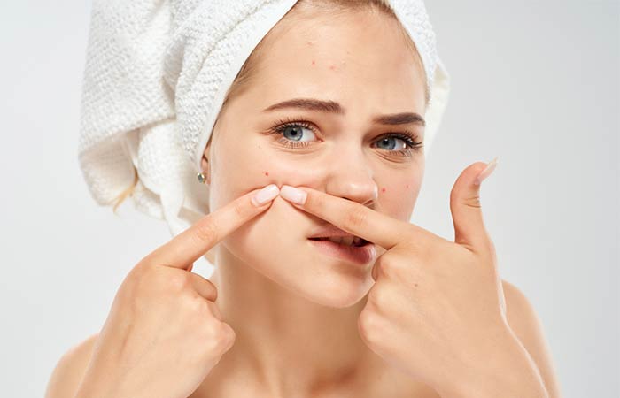 Reduces Acne And Helps Lighten Blemishes