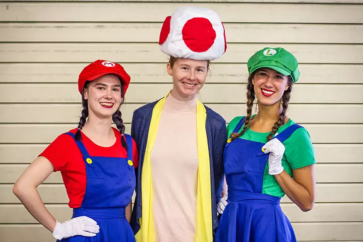 Super Mario family costume idea