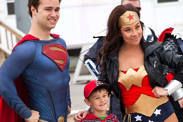 Superman and Wonder Woman family costume idea