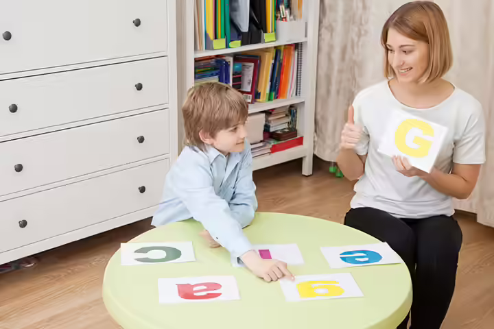 Do spell check to teach phonics for kids