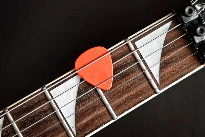 Guitar pick