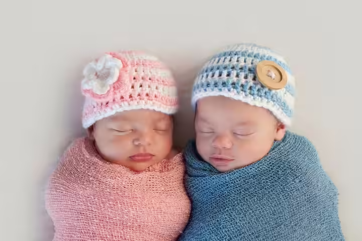 Naomi And Noah