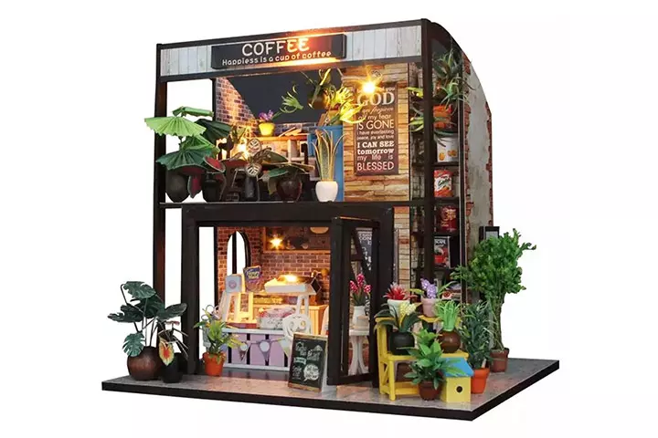 Time of coffee dollhouse