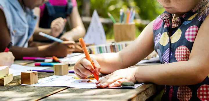 Outdoor Drawing Activity