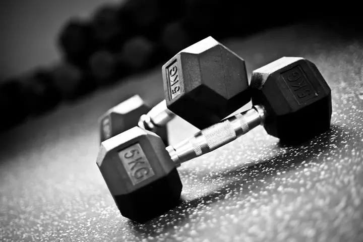 Set of dumbbells