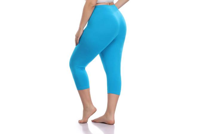 9. Cheapest Buy Women’s Plus Size Capri Leggings