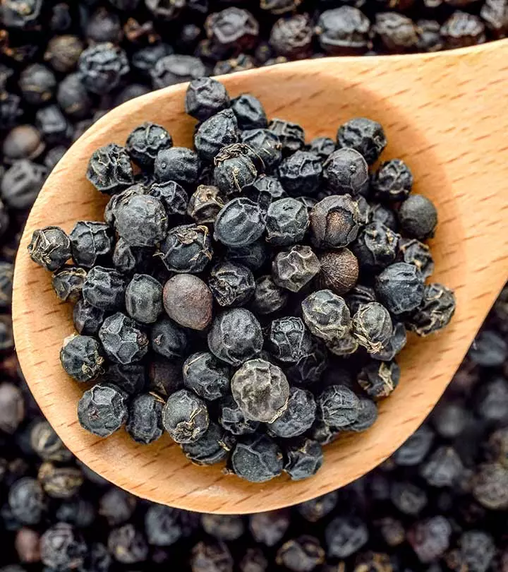 Black Pepper Benefits, Uses and Side Effects in Bengali