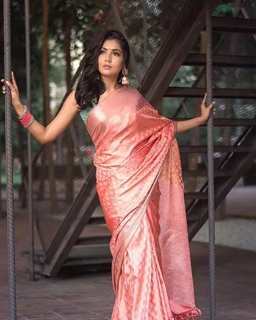 Subtle in peach saree