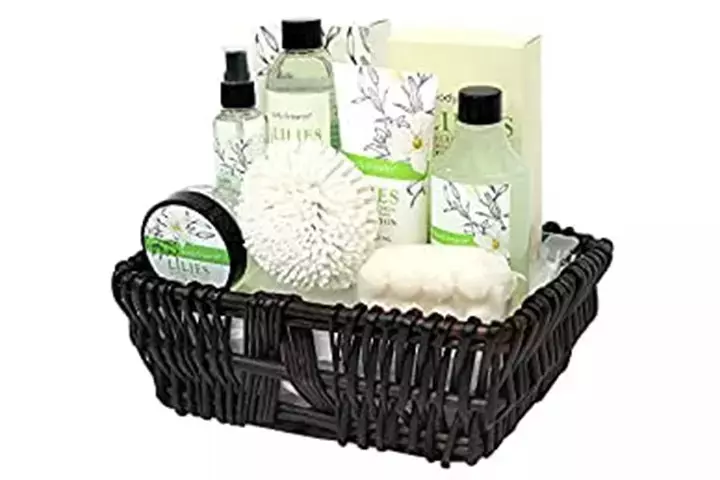 Body & Earth Spa Gifts, Lily Set