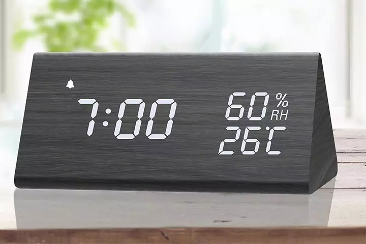 Digital alarm clock