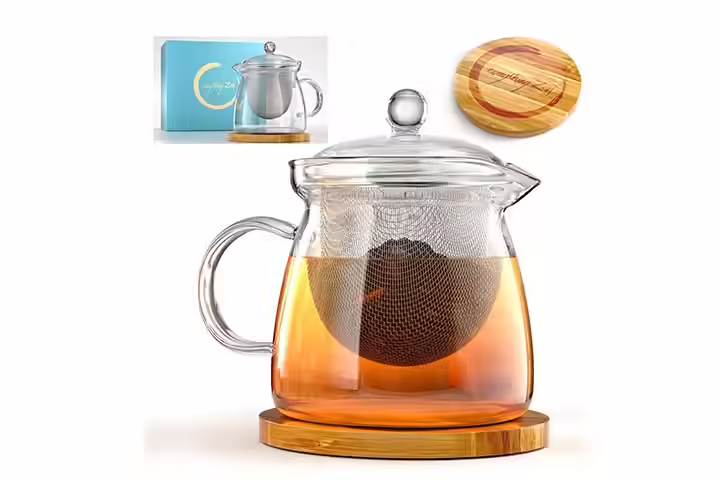 Glass teapot with infuser