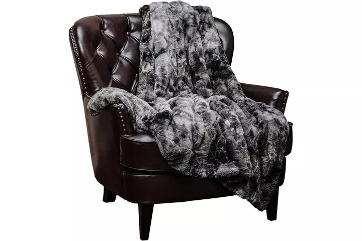 Chanasya Fuzzy Faux Fur Throw Blanket