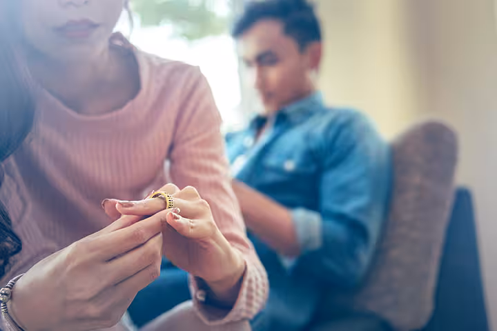 6 Emotional Stages Of Divorce And How To Sail Through It Web