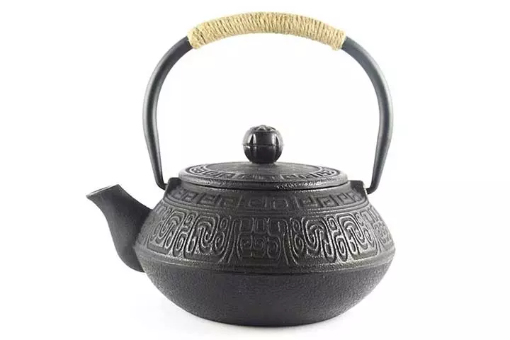 HwaGui Japanese Style Cast Iron Teapot With Infuser