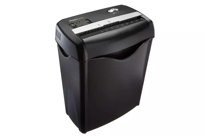 AmazonBasics 6-Sheet Cross-Cut Paper and Credit Card Home Office Shredder