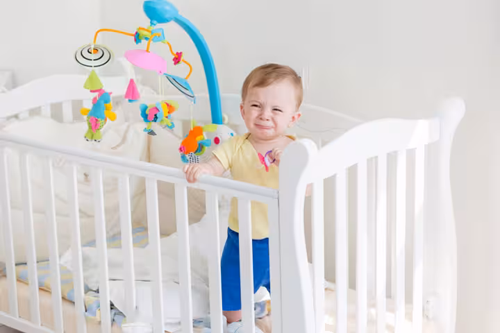 Baby Wont Sleep In Crib 5 Reasons And Tips To Make Them Sleep-1