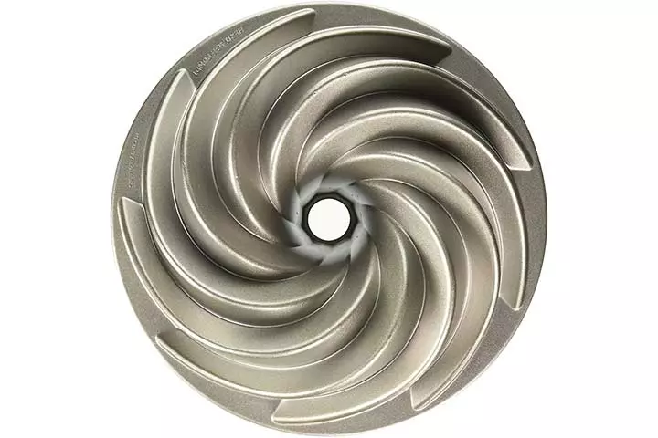 Nordic Ware Platinum Collection Bundt Pan