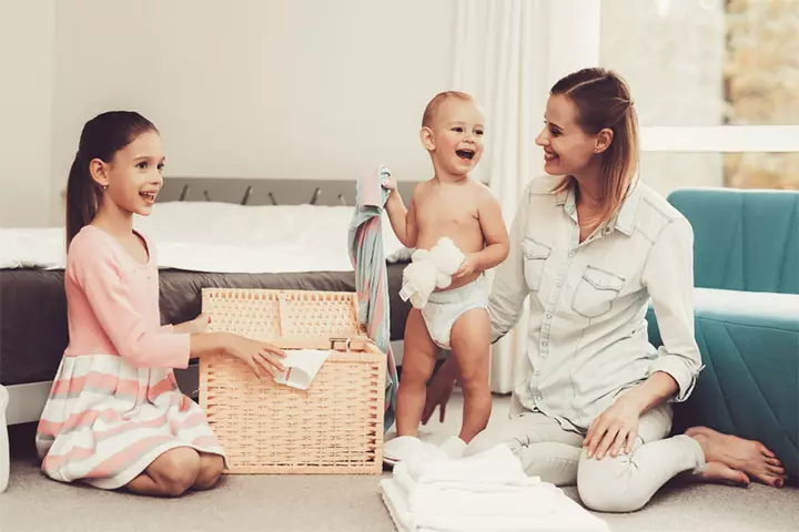 Pile in a box cleaning games for girls and boys