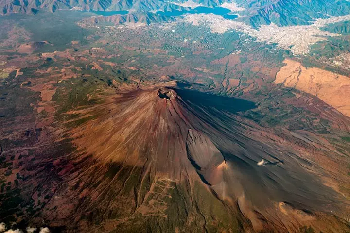 Volcanoes for kids, stratovolcanoes