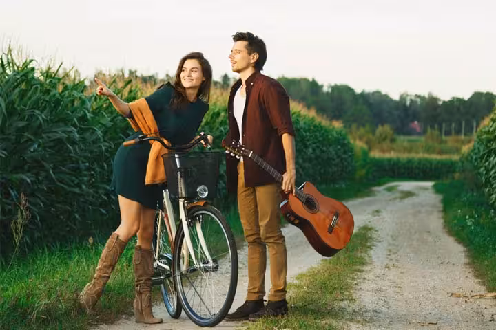 75 Best First Date Ideas To Bring You Two Closer-1