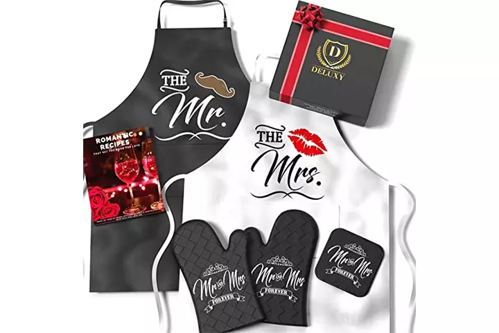 Deluxy Mr. & Mrs. Aprons