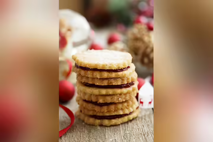 Easy Cranberry-Pecan Sandwich Cookies