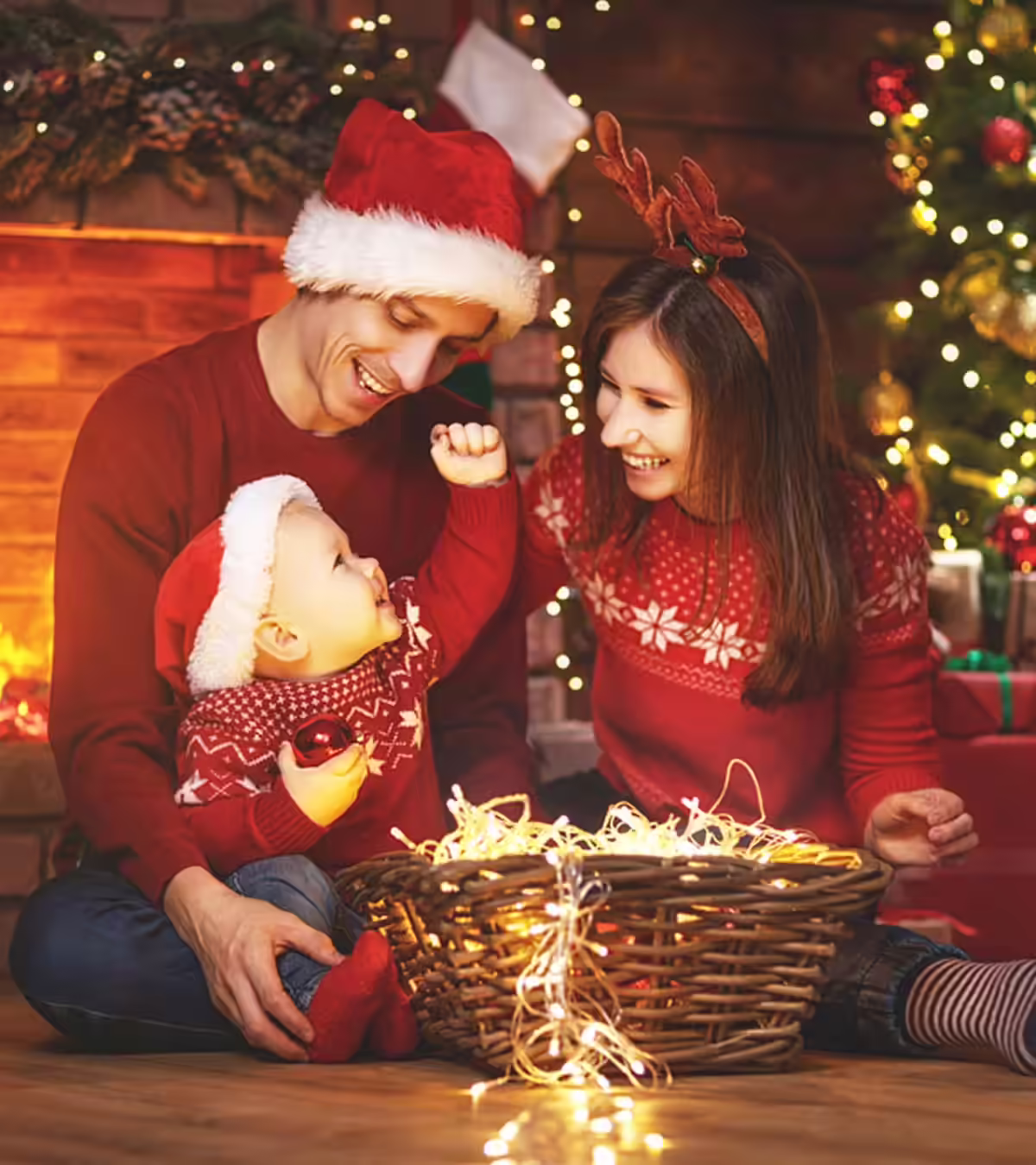 Beautiful Ideas To Make Babys First Christmas Special