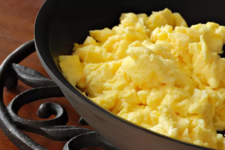 Cheesy Fluffy Scrambled Eggs