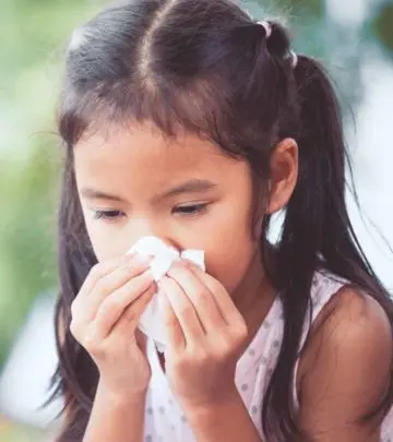 Stuffed nasal cavity, irritation, and fever are common signs of a sinus infection.