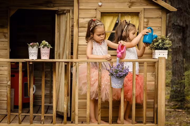 20 Simple DIY Treehouses For Kids, With Pictures