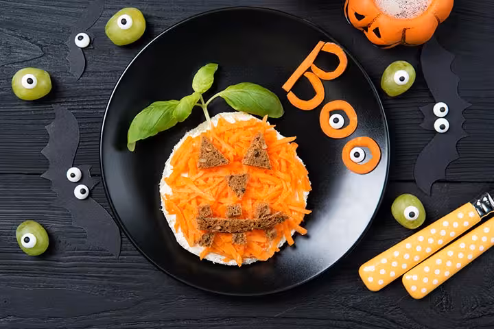 30 Easy And Fun Halloween Food Ideas For Kids (With Recipes)