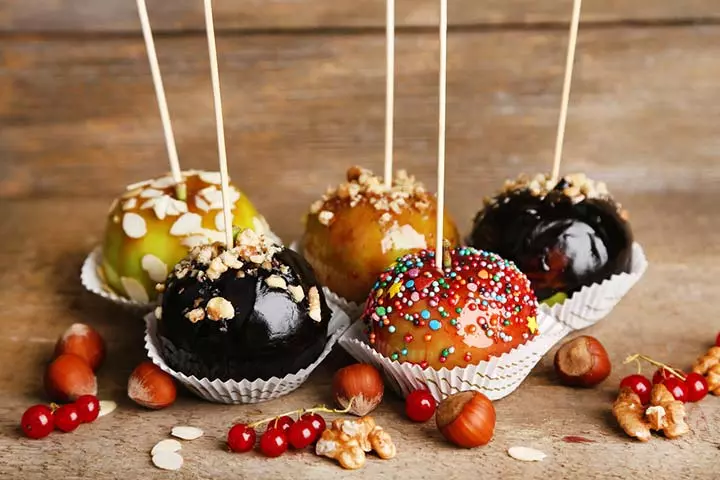 Caramel candy apples