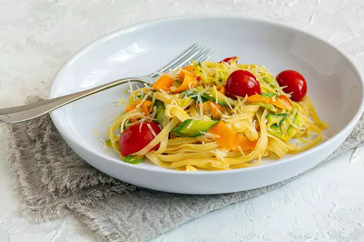 Kid-friendly creamy linguine with mushrooms recipe for dinner