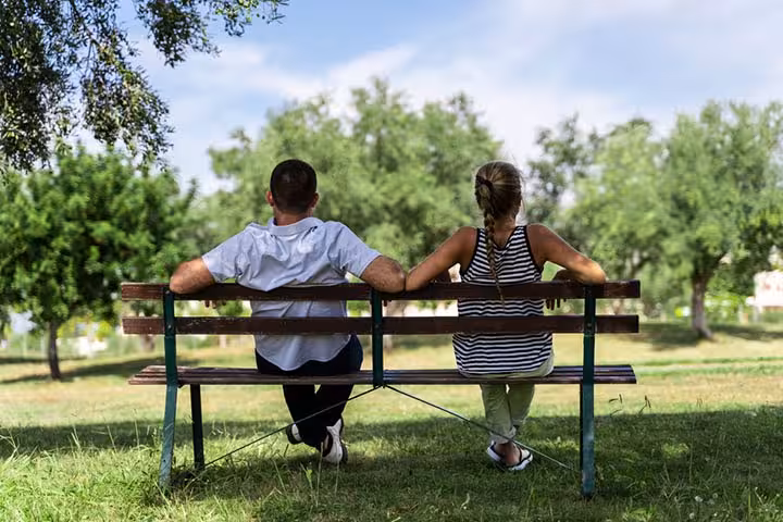 Enmeshment In Relationship What It Is, Causes And Signs