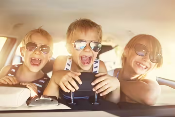 License plate phrase travel game for kids License plate phrase travel game for kids