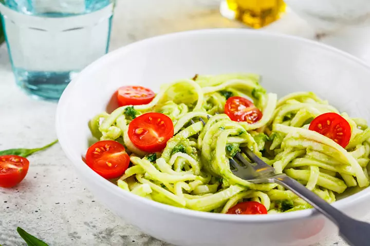 Pesto zucchini noodles cold lunch ideas for kids