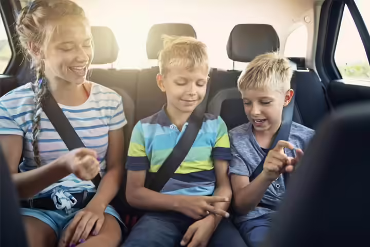 Rock, paper, scissors travel game for kids Rock, paper, scissors travel game for kids