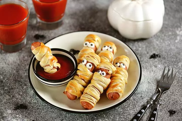 The mummy dogs