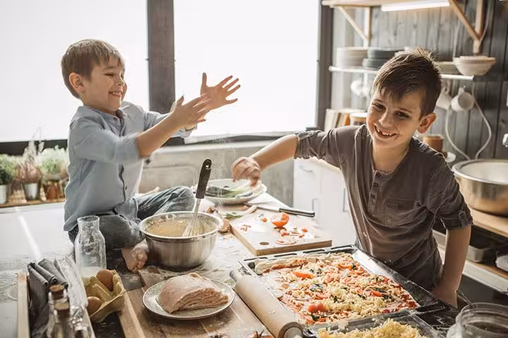 20 Easy Homemade Pizza Recipes For Kids-1