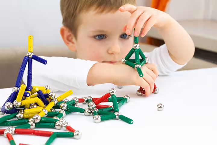 11 Fun Facts About Magnets For Kids-1