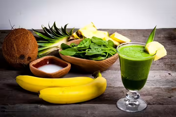 Tropical green smoothie drink, immunity boosting foods for kids Tropical green smoothie drink, immunity boosting foods for kids