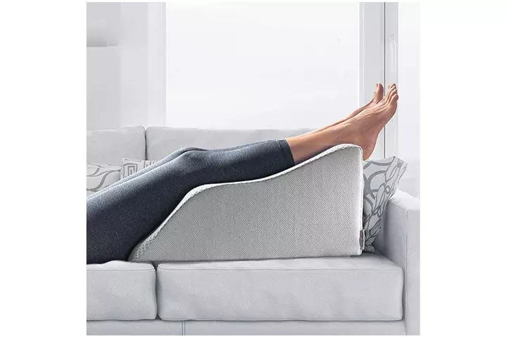 Lounge Doctor Elevating Leg Pillow