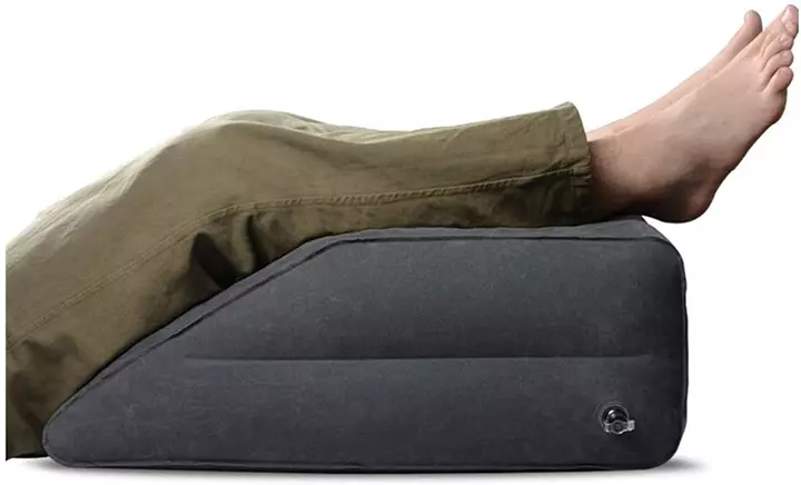 Wey & Fly Inflatable Leg Elevation Pillow