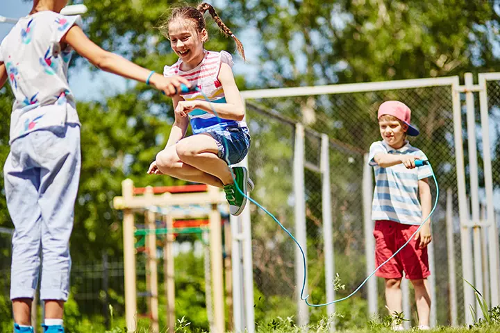 Rope jumping, social distancing games for kids