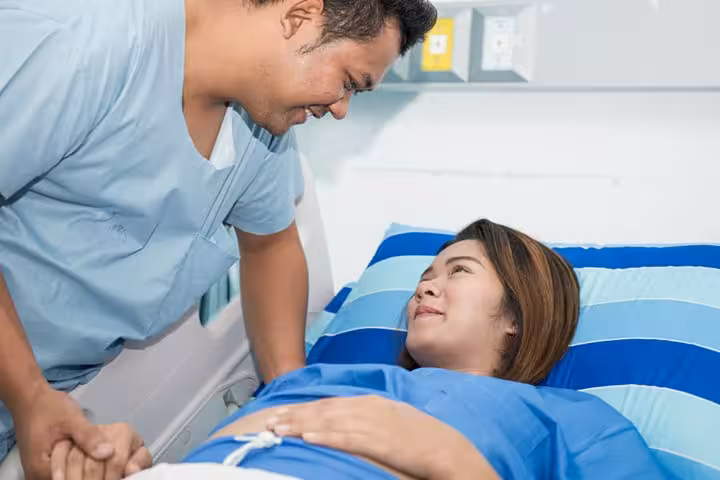 The Evolution Of Dads In Delivery Rooms-1