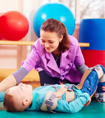 Abnormal muscle tone and involuntary movements are the common symptoms of cerebral palsy.