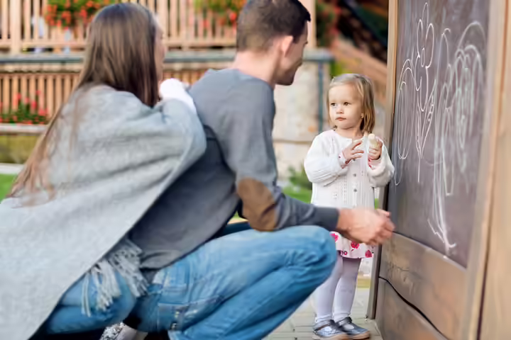Chalkboard wall backyard idea for kids Chalkboard wall backyard idea for kids