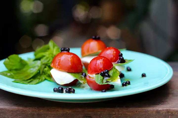 Cherry tomato and mozzarella basil bites