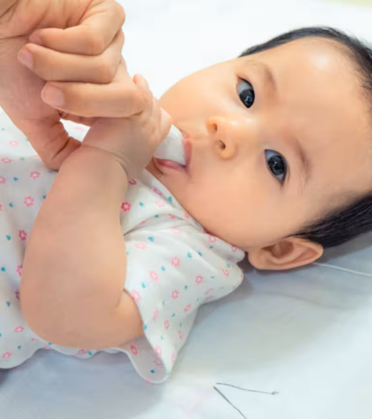 How To Clean BabyTongue In Hindi